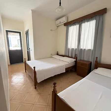 Baro Hotel 3*