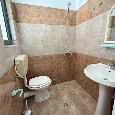 Baro Hotel 3*